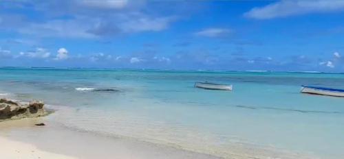 Calme et Claire in Rodrigues Island Calme et Claire in Rodrigues Island