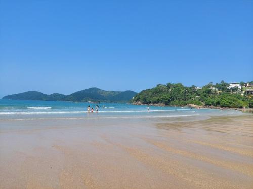 Casa de Praia Ubatuba in Praia Pereque-Mirim Casa de Praia Ubatuba in Praia Pereque-Mirim