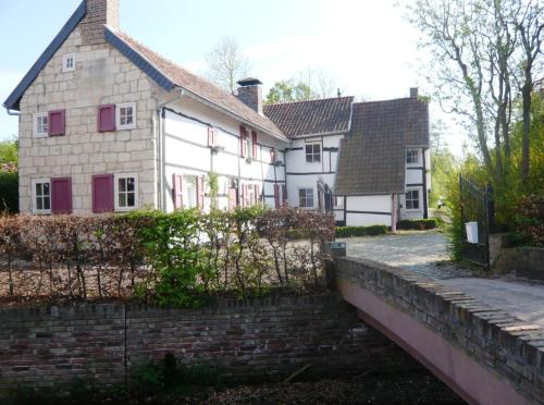 Közeli látványosságok, Hotel Brull in Gulpen-Wittem Közeli látványosságok, Hotel Brull in Gulpen-Wittem