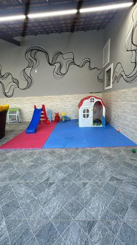 Casa com Piscina,Area gourmet,3 quartos,espaço Kids (Casa com Piscina,Area gourmet,3 quartos,espaco Kids) in อิปิตังกาส Casa com Piscina,Area gourmet,3 quartos,espaço Kids (Casa com Piscina,Area gourmet,3 quartos,espaco Kids) in อิปิตังกาส
