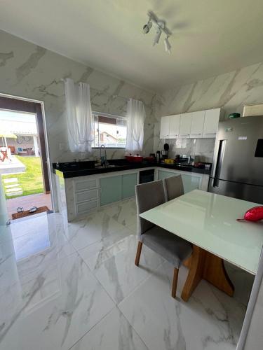 Casa com Piscina,Area gourmet,3 quartos,espaço Kids (Casa com Piscina,Area gourmet,3 quartos,espaco Kids) in อิปิตังกาส Casa com Piscina,Area gourmet,3 quartos,espaço Kids (Casa com Piscina,Area gourmet,3 quartos,espaco Kids) in อิปิตังกาส