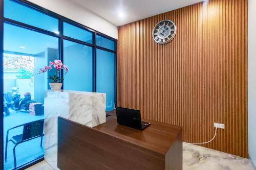 Lobby, Urbanview Syariah Hotel Senen Jakarta in Senen Lobby, Urbanview Syariah Hotel Senen Jakarta in Senen