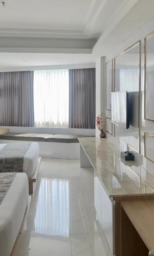 โรงแรม จอมเทียน ฮอลิเดย์ พัทยา near Tiger Park Pattaya โรงแรม จอมเทียน ฮอลิเดย์ พัทยา near Tiger Park Pattaya