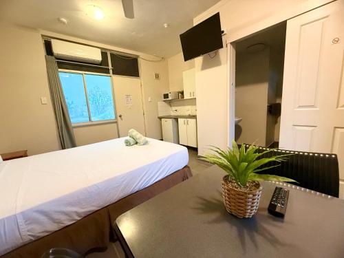 Tropical River Hotel in Katherine Tropical River Hotel in Katherine