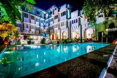 Piscina, Hotel Pratap Palace in Chittorgarh Piscina, Hotel Pratap Palace in Chittorgarh