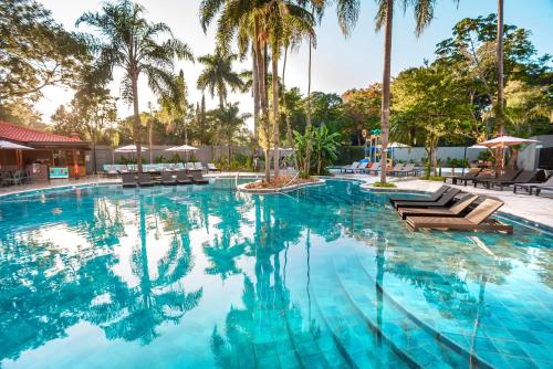 Piscina, Hotel Saint George in Puerto Iguazú Piscina, Hotel Saint George in Puerto Iguazú