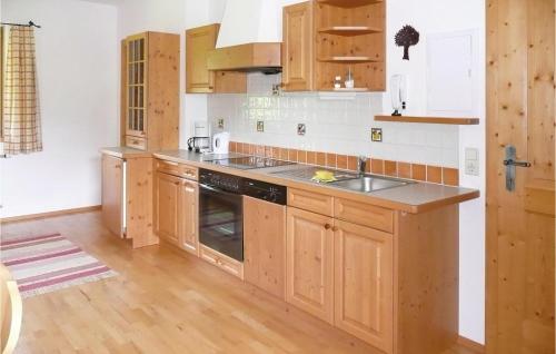 ห้องครัว, Ferienwohnung Im Landhausstil in ฟลาเชา ห้องครัว, Ferienwohnung Im Landhausstil in ฟลาเชา