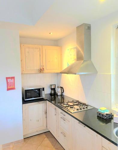 Huisje Finn, met grote tuin en veel privacy in Schagen Huisje Finn, met grote tuin en veel privacy in Schagen