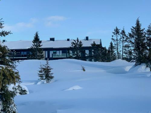 Exterior view, Former Fishing Home With Unique Views in Oyer Exterior view, Former Fishing Home With Unique Views in Oyer