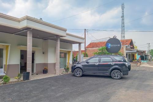 Exterior view, RedDoorz @ Roma 88 Tomo Sumedang in Rancabali Exterior view, RedDoorz @ Roma 88 Tomo Sumedang in Rancabali