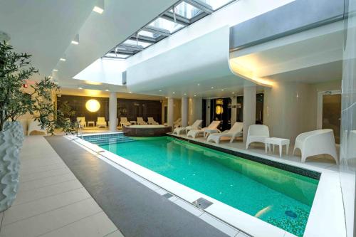 Úszómedence, Wellton Centrum Hotel and Spa in Riga városközpont Úszómedence, Wellton Centrum Hotel and Spa in Riga városközpont