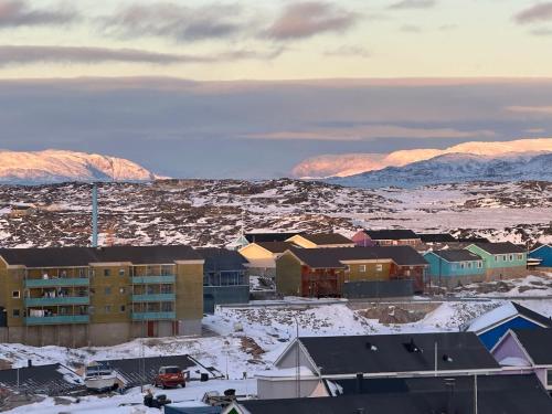 Sea and City view Guesthouse in Ilulissat Sea and City view Guesthouse in Ilulissat