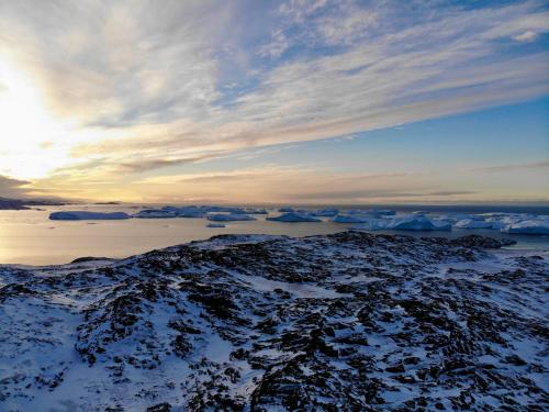 Sea and City view Guesthouse in Ilulissat Sea and City view Guesthouse in Ilulissat