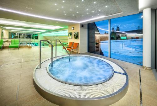 Hot tub, Harmony Hotel in Spindleruv Mlyn Hot tub, Harmony Hotel in Spindleruv Mlyn
