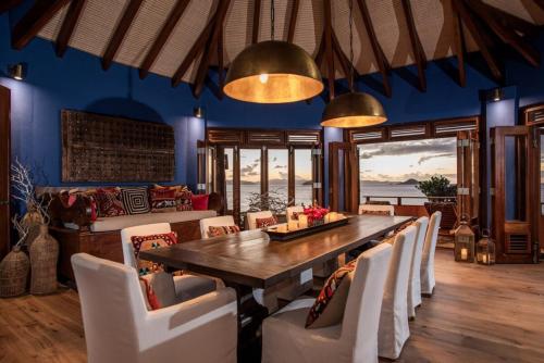 Luxury Beachfront Paradise in Virgin Gorda Luxury Beachfront Paradise in Virgin Gorda