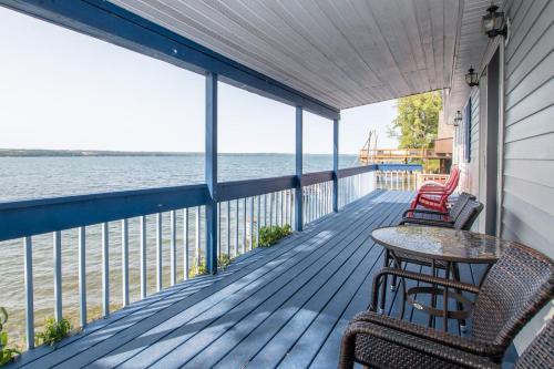 Boat, Grill and Unwind Lakefront Cayuga Home! in Aurora (NY) Boat, Grill and Unwind Lakefront Cayuga Home! in Aurora (NY)