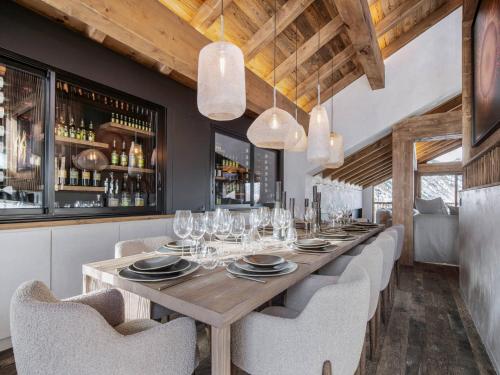 Chalet spacieux avec bain nordique, hammam et vue proche des pistes - FR-1-570-66 in Villarencel Chalet spacieux avec bain nordique, hammam et vue proche des pistes - FR-1-570-66 in Villarencel