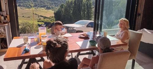 Exclusiva Casa de Categoria a Estrenar con Piscina Climatizada y Yacuzzi en San Martin de los Andes in Lolog Exclusiva Casa de Categoria a Estrenar con Piscina Climatizada y Yacuzzi en San Martin de los Andes in Lolog