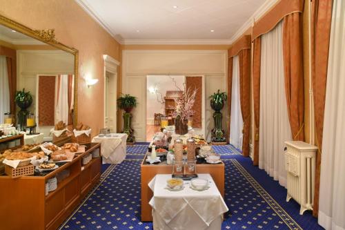 Alimentos e Bebidas, Golf Hotel Rene Capt in Montreux City Center Alimentos e Bebidas, Golf Hotel Rene Capt in Montreux City Center