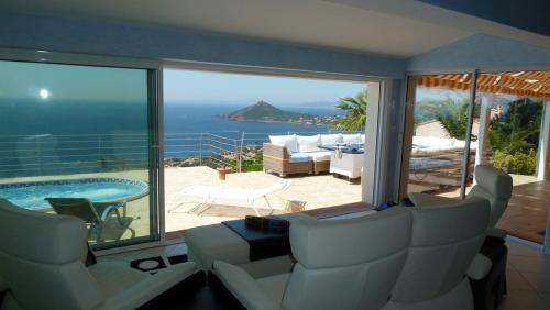 Le coin de paradis in Antheor Le coin de paradis in Antheor