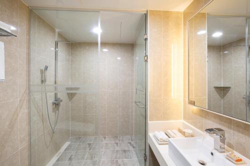 베니키아 프리미어 호텔 해운대 (Benikea Premier Hotel Haeundae) in 부산 베니키아 프리미어 호텔 해운대 (Benikea Premier Hotel Haeundae) in 부산