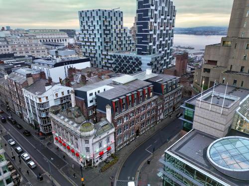 Penthouse Apartments by MLVStays