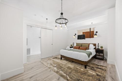 Near NYC High-End Kearny Loft with Gym & Patio in Harrison (NJ) Near NYC High-End Kearny Loft with Gym & Patio in Harrison (NJ)