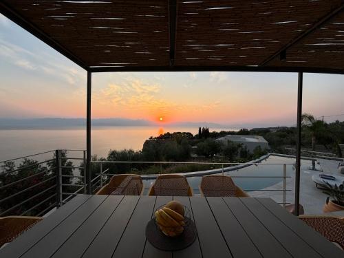 Facilities, Akria Thea in Agios Georgios Facilities, Akria Thea in Agios Georgios