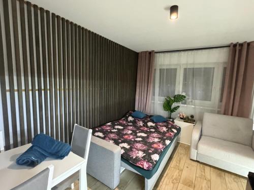 Klimatyczna kawalerka typu studio na Mokotowie blisko centrum