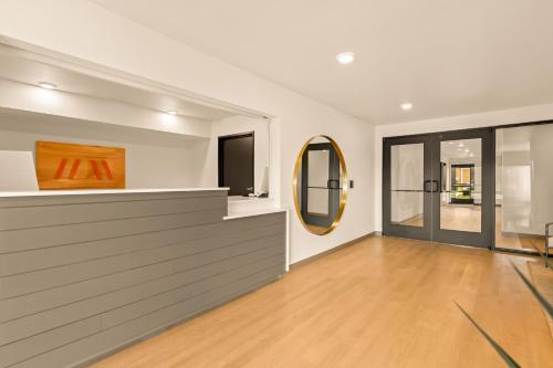 Αίθουσα υποδοχής, LivAway Suites Nashville-Smyrna in Σμύρνη(Τενεσί) Αίθουσα υποδοχής, LivAway Suites Nashville-Smyrna in Σμύρνη(Τενεσί)