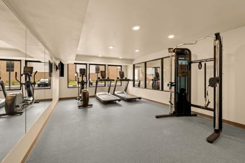 Γυμναστήριο, LivAway Suites Nashville-Smyrna in Σμύρνη(Τενεσί) Γυμναστήριο, LivAway Suites Nashville-Smyrna in Σμύρνη(Τενεσί)