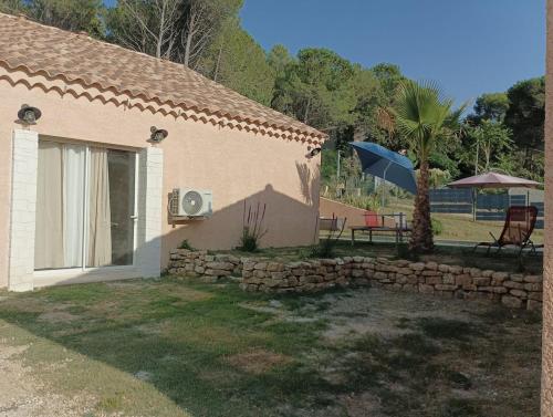 Maison de campagne avec piscine in Suze La Rousse Maison de campagne avec piscine in Suze La Rousse