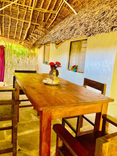 Cottage Shambala la Africa in Mombasa Cottage Shambala la Africa in Mombasa