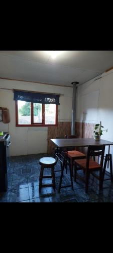 Casa 4 dormitorio, 6 camas, 9 huéspedes (Casa 4 dormitorio, 6 camas, 9 huespedes) in Lonquimay Casa 4 dormitorio, 6 camas, 9 huéspedes (Casa 4 dormitorio, 6 camas, 9 huespedes) in Lonquimay