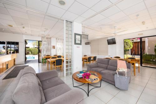 大厅, 金牛座公寓式酒店 (Tavros Hotel Apartments) in 奈奥霍里奥 大厅, 金牛座公寓式酒店 (Tavros Hotel Apartments) in 奈奥霍里奥