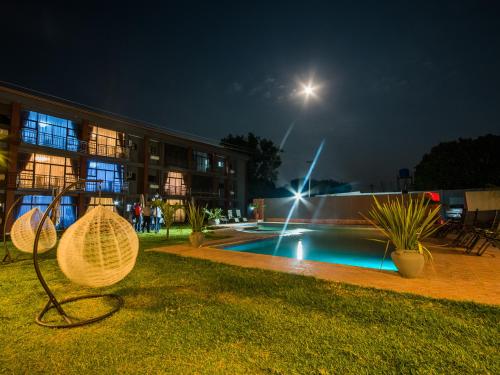 Peldbaseins, Sherbourne Hotel in Kitve Peldbaseins, Sherbourne Hotel in Kitve