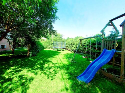 Cofy Rentals - centrally located, quiet district, air-conditioning, free parking, 24-7 express check in Haabersti Cofy Rentals - centrally located, quiet district, air-conditioning, free parking, 24-7 express check in Haabersti