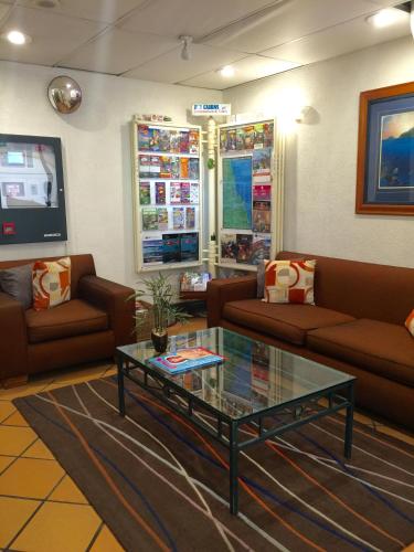 Lobby, Inn Cairns Boutique Apartments in Cairns Lobby, Inn Cairns Boutique Apartments in Cairns
