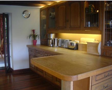 Konyha, Horseshoe Pass Holiday Lets in Llangollen Konyha, Horseshoe Pass Holiday Lets in Llangollen