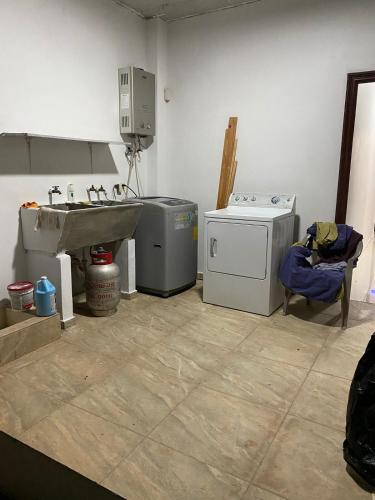 Minimalist House In Chitre in โมนากริโย Minimalist House In Chitre in โมนากริโย