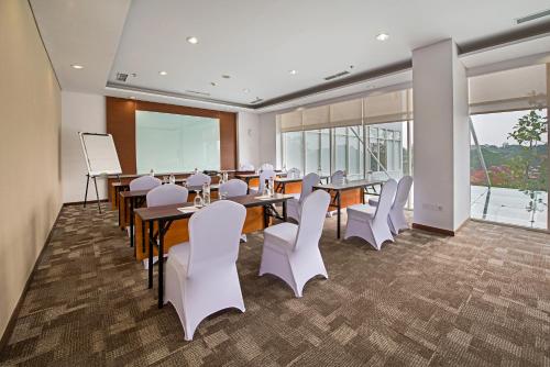 Meeting room / ballrooms, Whiz Prime Hotel Pajajaran Bogor in City Center Meeting room / ballrooms, Whiz Prime Hotel Pajajaran Bogor in City Center