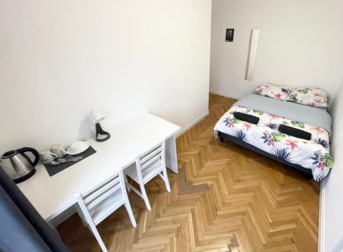 Fantastic Waw - W8 Room A