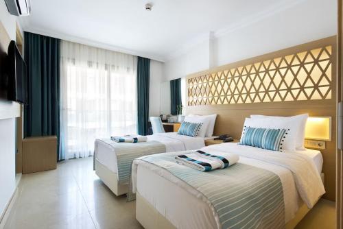 奥拉西亚豪华酒店 (Aurasia Deluxe Hotel) in 马尔马里斯镇 奥拉西亚豪华酒店 (Aurasia Deluxe Hotel) in 马尔马里斯镇