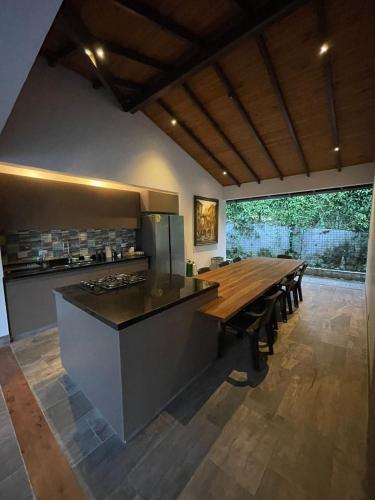 Snowy view of the Tolima Comfort and luxury in Ibague Snowy view of the Tolima Comfort and luxury in Ibague