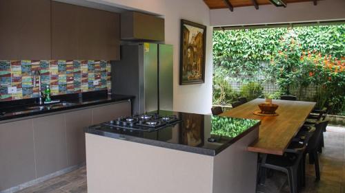 Snowy view of the Tolima Comfort and luxury in Ibague Snowy view of the Tolima Comfort and luxury in Ibague