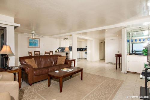 Lookout Lair - SUR94 in Solana Beach Lookout Lair - SUR94 in Solana Beach