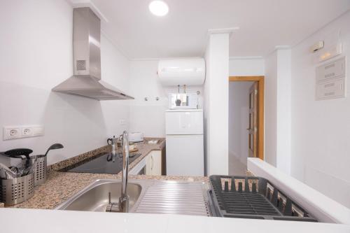 кухня, Apartamentos Marina Playa de Torrevieja in Торревьеха кухня, Apartamentos Marina Playa de Torrevieja in Торревьеха