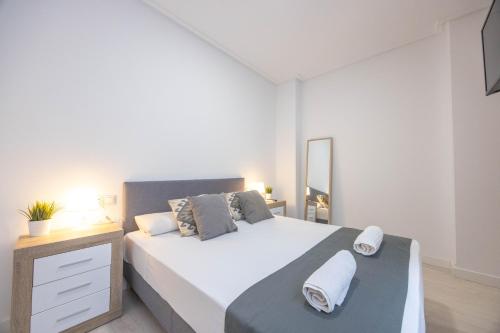 Apartamentos Marina Playa de Torrevieja in Торревьеха Apartamentos Marina Playa de Torrevieja in Торревьеха