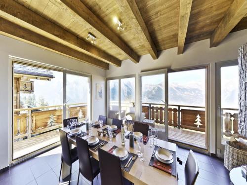 Facilities, Beautiful chalet with views from balcony in Raerettes Facilities, Beautiful chalet with views from balcony in Raerettes