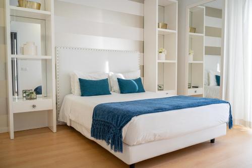 By the Sea - Nazare in Назаре By the Sea - Nazare in Назаре